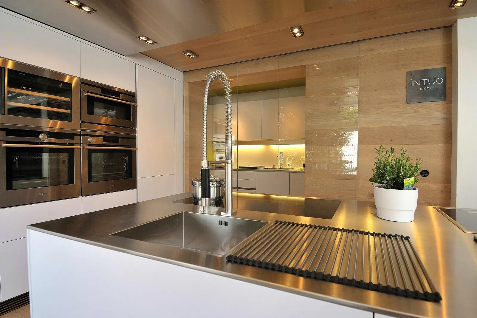 intuo_edelstahlplatte_ziegler